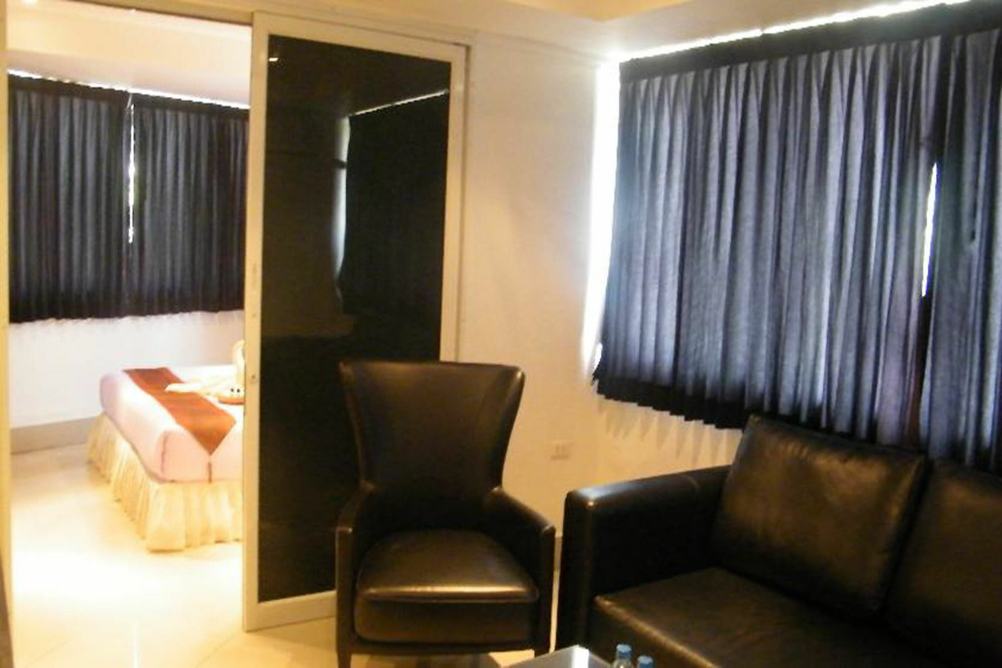 Oyo 835 Koh Chang Luxury Hotel Exterior photo