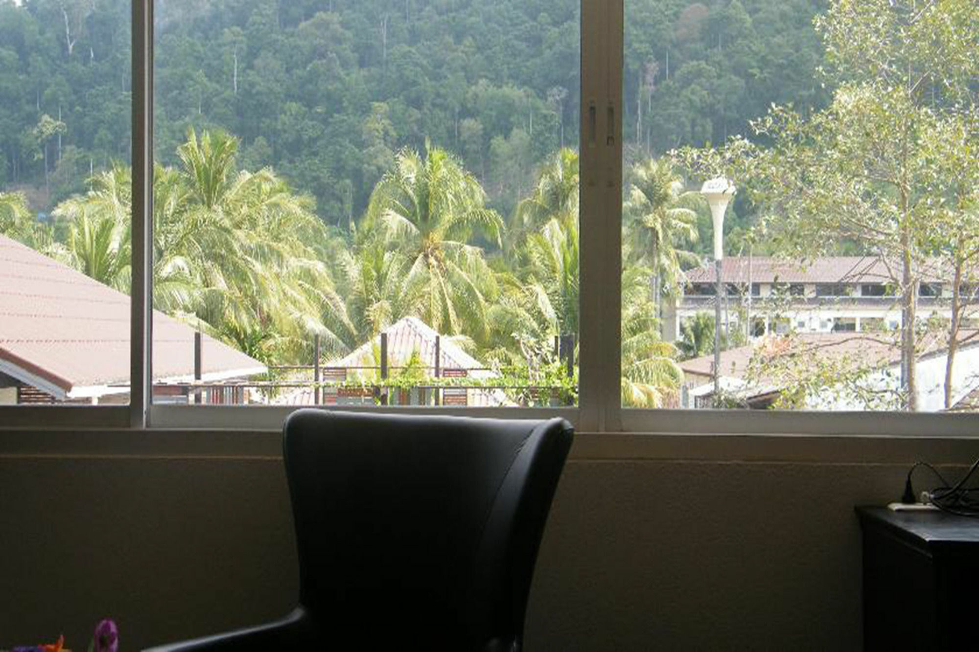 Oyo 835 Koh Chang Luxury Hotel Exterior photo