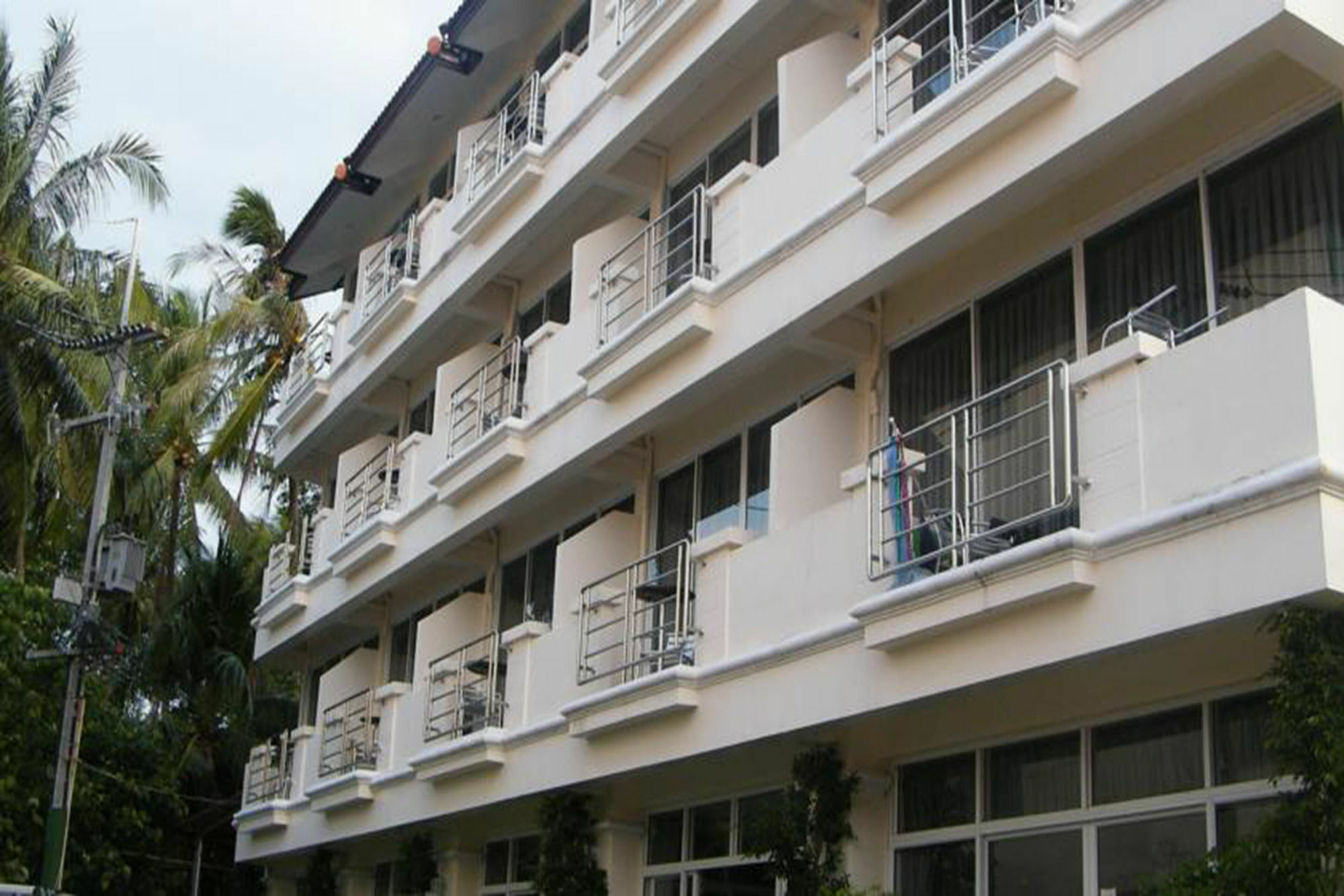 Oyo 835 Koh Chang Luxury Hotel Exterior photo